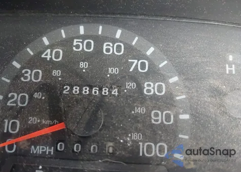 2001 Ford E-150 Commercial/Recreational from USA, damaged, VIN 1FTRE14211HA51570